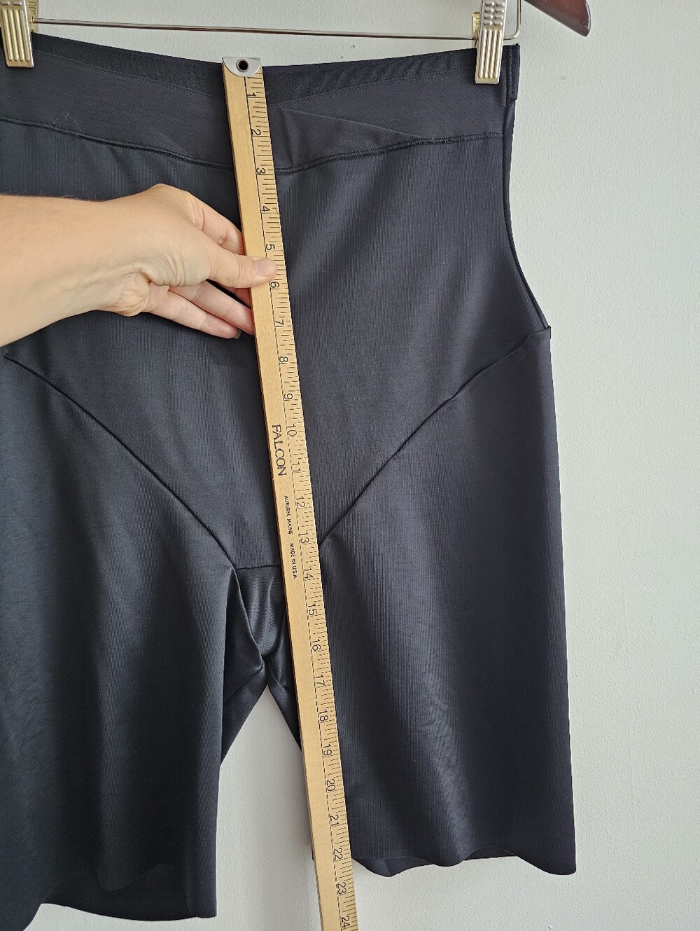 Maidenform Skin Spa XL Extra Firm High Waist Mid Thigh Shaping Shorts Black - Picture 8 of 8